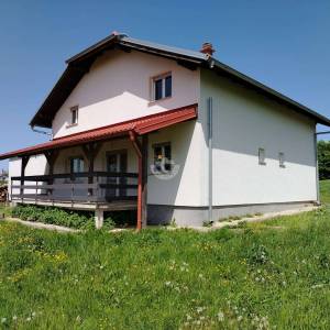 Križ, kuća 128 m2,  garaža 42 m2, zemljište 1243 m2