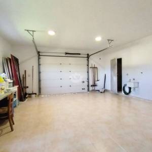 Križ, kuća 128 m2,  garaža 42 m2, zemljište 1243 m2