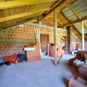 Križ, kuća 128 m2,  garaža 42 m2, zemljište 1243 m2