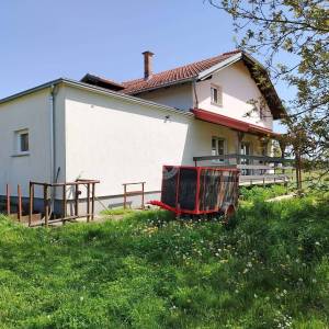 Križ, kuća 128 m2,  garaža 42 m2, zemljište 1243 m2