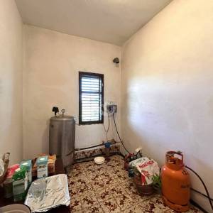 Križ , stan 100 m2, stan - prostor 50 m2, u kući