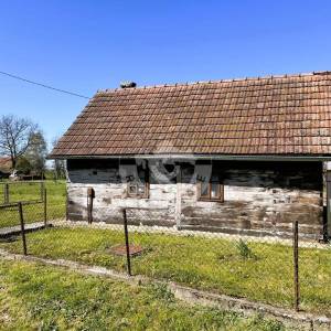 Križ, Vezišće, kuća 30 m2 - uporabna+energetski, zemljište 1104 m2, 26.000 eur