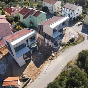 Krk prizemlje s okućnicom