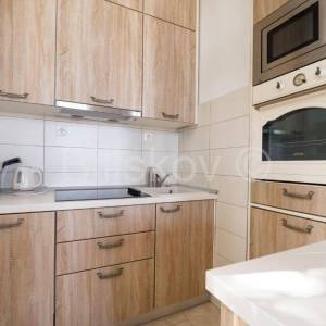 K.Stari, 1soban stan, 1.red do mora, režijski troškovi uključeni