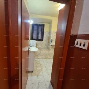 Kuća, centar Buja, 106 m²