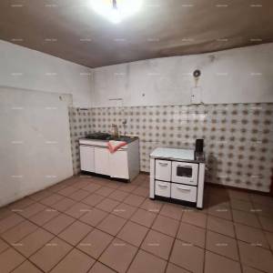 Kuća, centar Buja, 106 m²