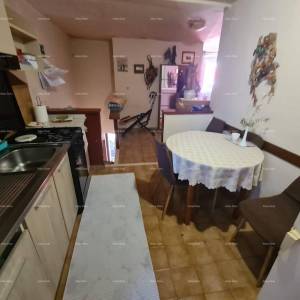 Kuća, centar Buja, 106 m²