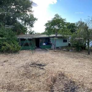 Kuća i zemljište u  Barbanu- 2 km od mora