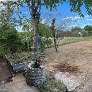 Kuća i zemljište u  Barbanu- 2 km od mora