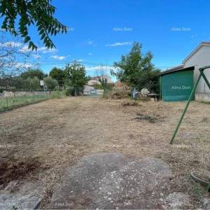 Kuća i zemljište u  Barbanu- 2 km od mora