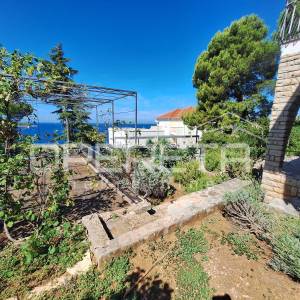 Kuća na atraktivnoj lokaciji s pogledom na more- Primošten