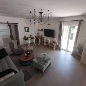 Kuća na idiličnoj lokaciji 