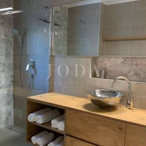 Kuća na idiličnoj lokaciji 