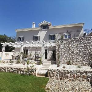 Kuća na idiličnoj lokaciji 