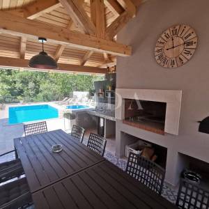 Kuća na idiličnoj lokaciji 