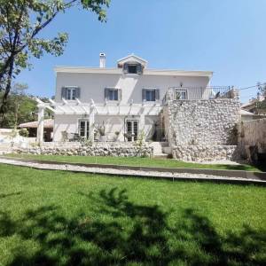 Kuća na idiličnoj lokaciji 