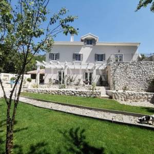 Kuća na idiličnoj lokaciji 