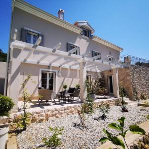 Kuća na idiličnoj lokaciji 