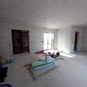 Kuća s bazenom i pogledom na more, Kaštelir