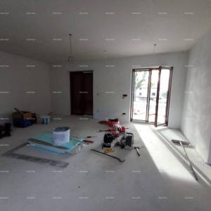 Kuća s bazenom i pogledom na more, Kaštelir