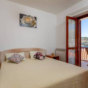 Kuća s bazenom u Lapadu