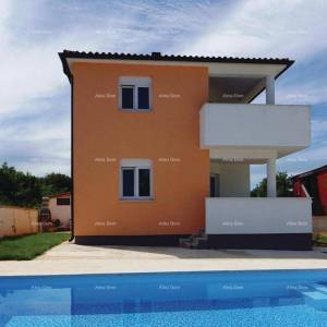 Kuća s bazenom, VALBANDON 2 km do centra Fažane