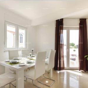 Kuća s bazenom, VALBANDON 2 km do centra Fažane