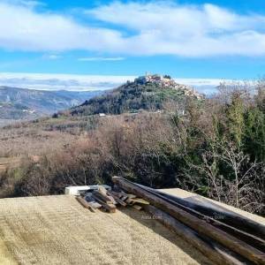 Kuća s predivnim pogledom na Motovun