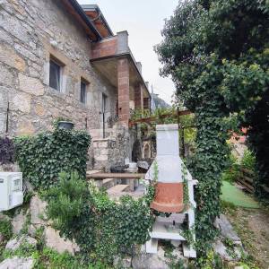 Kuća sa dva adaptirana apartmana