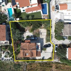 Kuća sa očaravajućim pogledom na more, 200 m2, Supetar, Brač