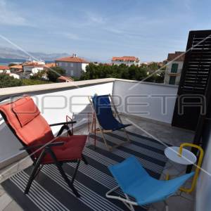 Kuća sa očaravajućim pogledom na more, 200 m2, Supetar, Brač