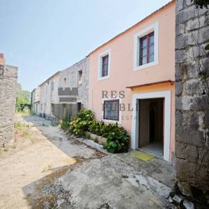 KUĆA SA RUŠEVINOM U MIRNOM DIJELU PELJEŠCA