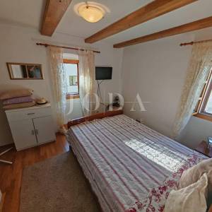 Kuća u centru s parkingom