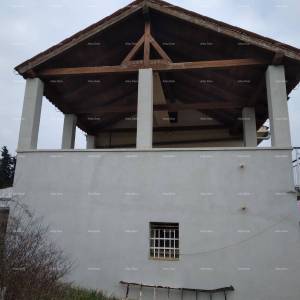 Kuća u Marčani sa velikom parcelom.