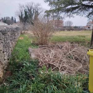 Kuća u Marčani sa velikom parcelom.