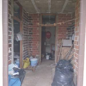 Kuća u Marčani sa velikom parcelom.