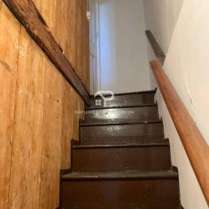 Kuća u nizu okolica Rovinja pogled  na more za adaptaciju 