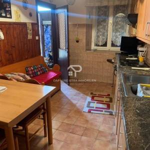 Kuća u nizu okolica Rovinja pogled  na more za adaptaciju 