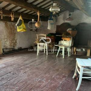 Kuća u nizu okolica Rovinja pogled  na more za adaptaciju 