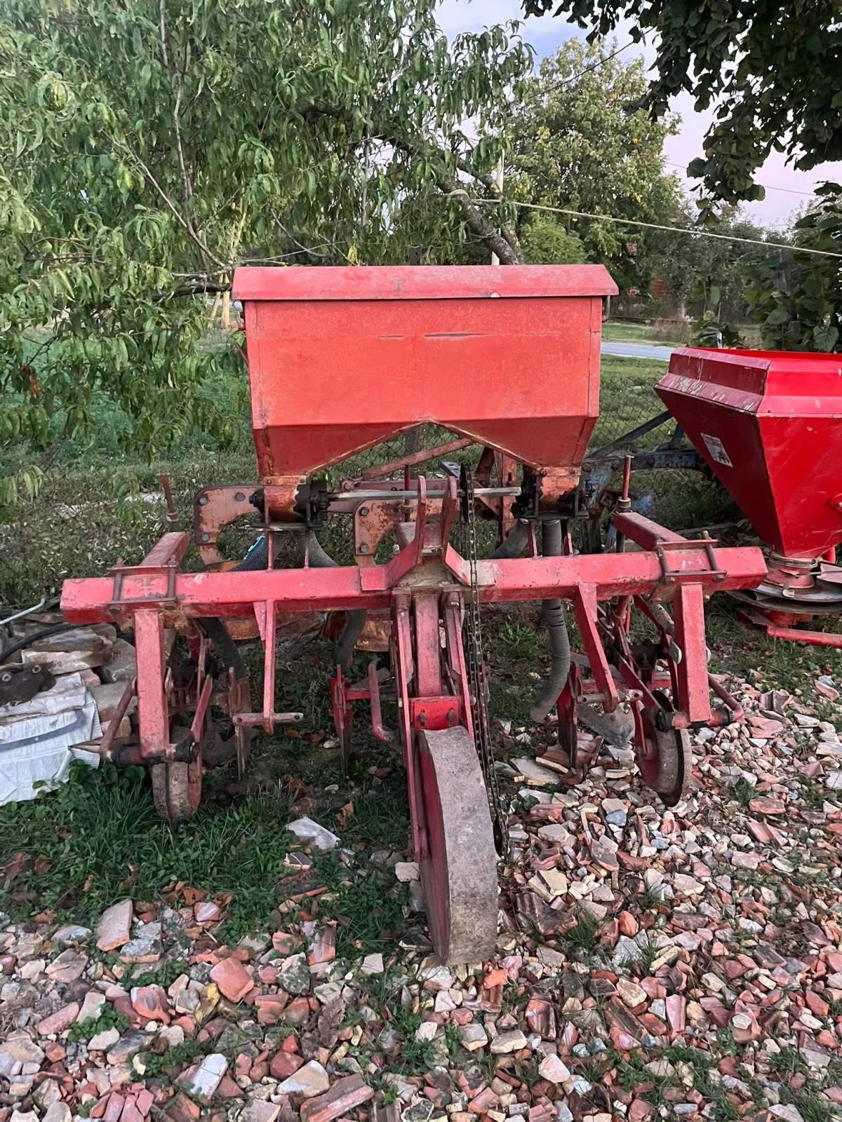 Kultivator olt i imt 2 reda