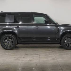 Land Rover Defender 110 X-DYNM SE 3.0 250HP AWD A8