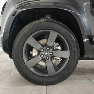 Land Rover Defender 110 X-DYNM SE 3.0 250HP AWD A8