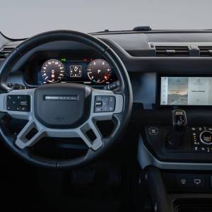Land Rover Defender 110 X-DYN SE 3.0 250 AWD
