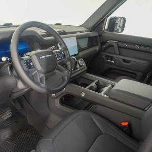 Land Rover Defender 110 X-DYNM SE 3.0 250HP AWD A8
