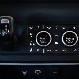 Land Rover Defender 110 X-DYN SE 3.0 250 AWD