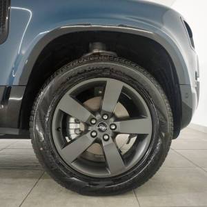 Land Rover Defender 3.0 X-DYN SE