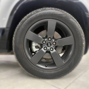 Land Rover Defender X-Dyn SE 3.0d MHEV AWD