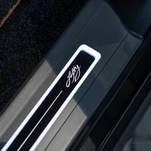 Land Rover Range Rover Fifty Anniversary Edition 404PS