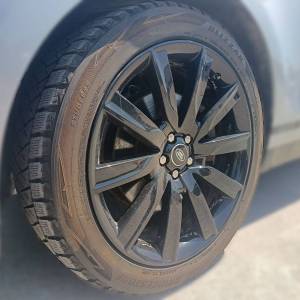 Land Rover Range Rover Velar SE 3.0D V6 300HP 4WD A8