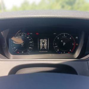 Land Rover Range Rover Velar SE 3.0D V6 300HP 4WD A8